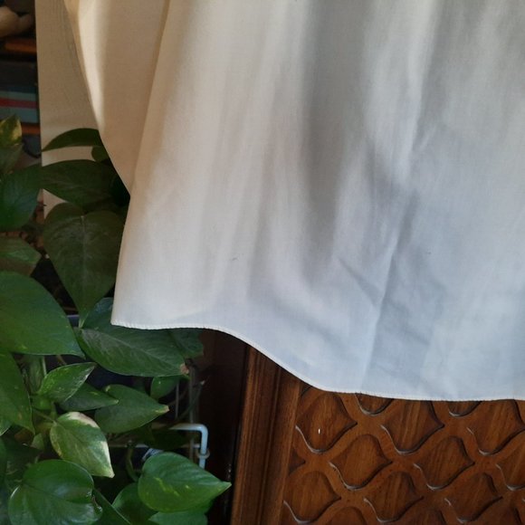 🌟FREE with purchase🌟 Off White Long Sleeve Button Down Formal Shirt - Size L - Picture 13 of 15